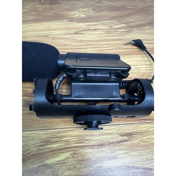 RODE Microphones VideoMic Directional Video Condenser Microphone N3594 - Picture 4 of 7